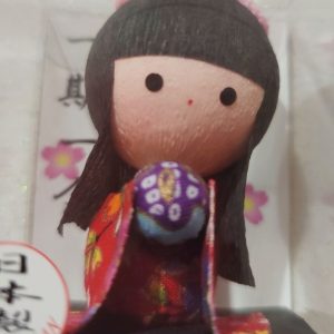 Kokeshi  Fabriquée Au Japon