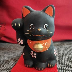 Maneki-neko Sakura artisanal Fabriqué au Japon
